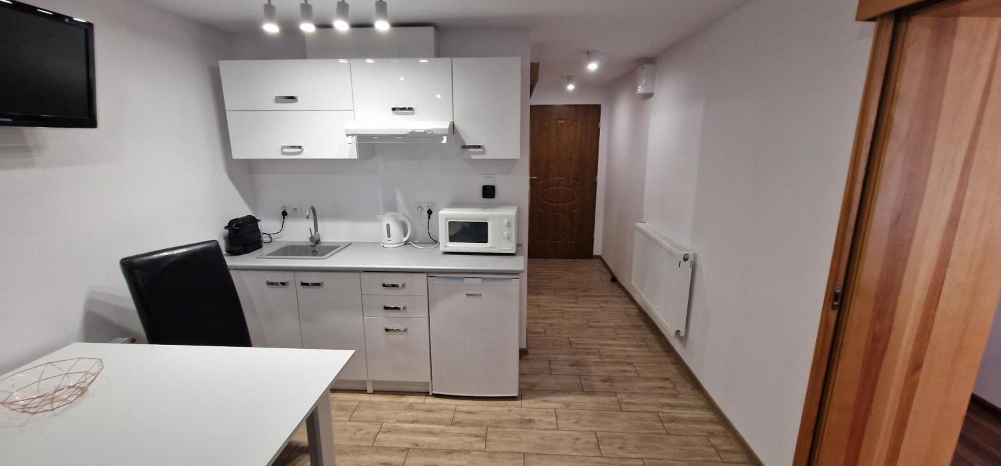 Cudowny Zakatek Z Ogrodem I Basenem Apartamento Bukwica  Quarto foto