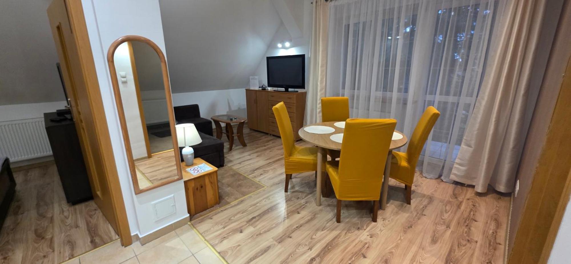 Cudowny Zakatek Z Ogrodem I Basenem Apartamento Bukwica  Exterior foto