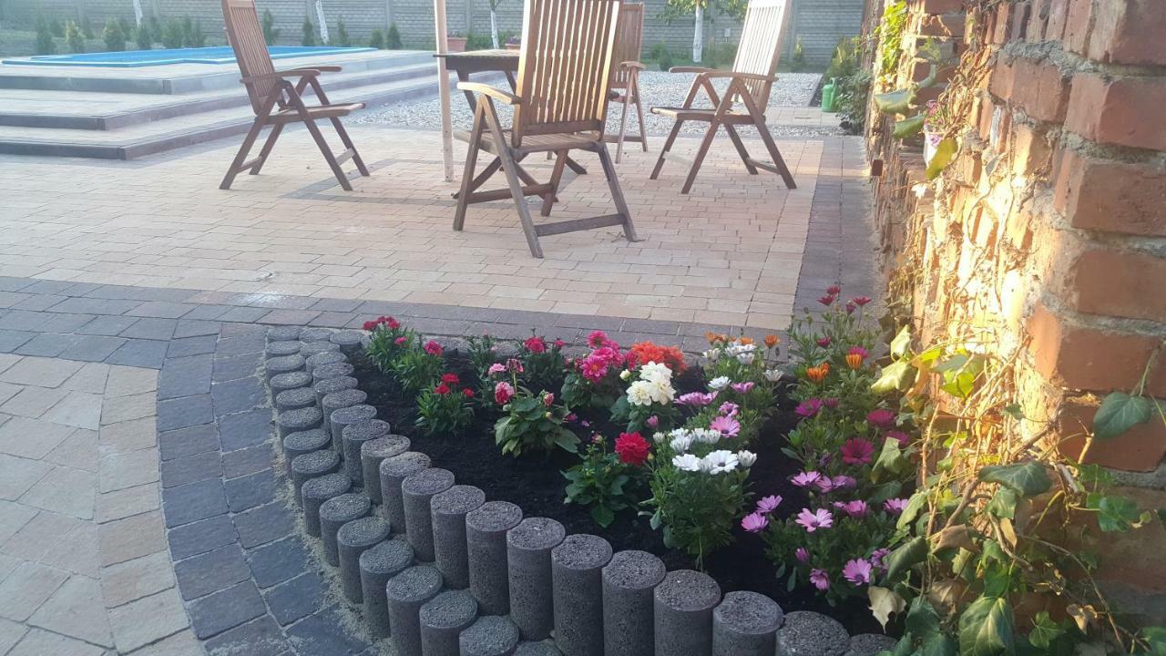 Cudowny Zakatek Z Ogrodem I Basenem Apartamento Bukwica  Exterior foto
