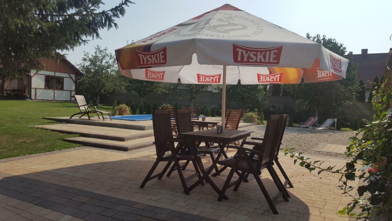Cudowny Zakatek Z Ogrodem I Basenem Apartamento Bukwica  Exterior foto