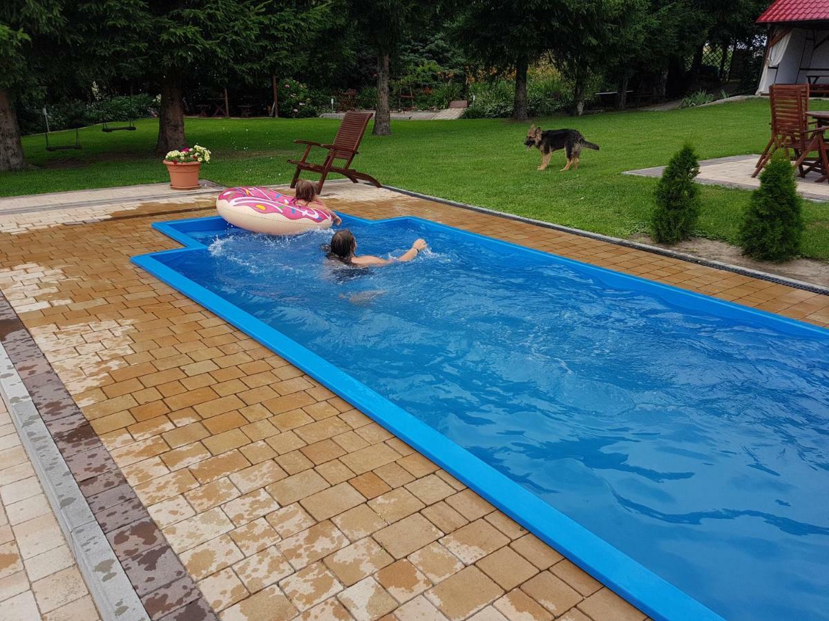Cudowny Zakatek Z Ogrodem I Basenem Apartamento Bukwica  Exterior foto